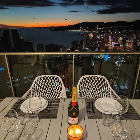 Skyline Floor 28 Sea Views Apartment *