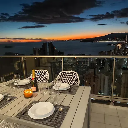 Skyline Floor 28 Sea Views Apartment