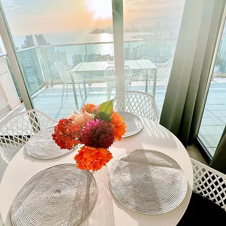 Apartment Skyline Floor 28 Sea Views *